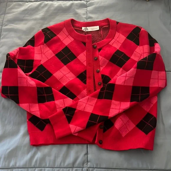 Top - Picture 2 of 5